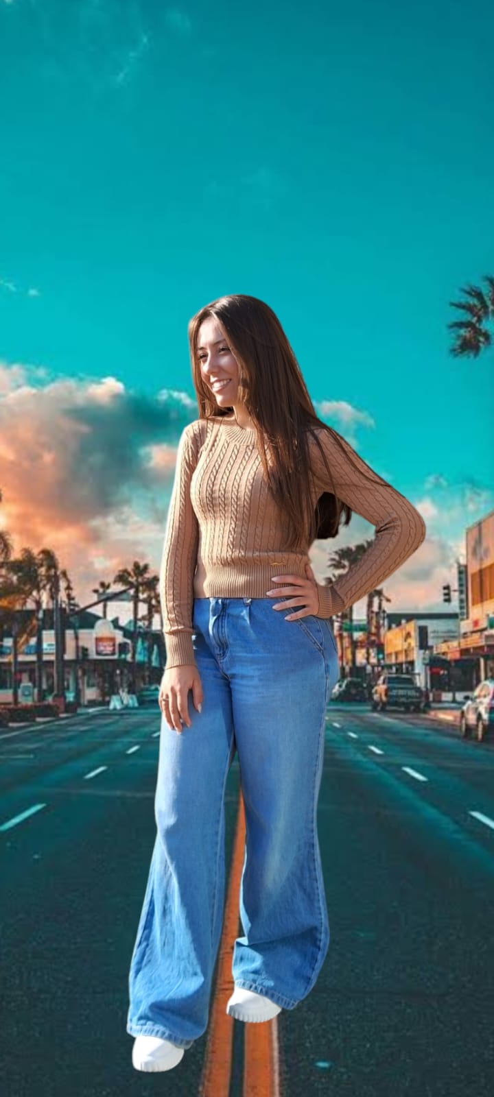 BLUSA ESTILO CROPPED TRANCINHAS